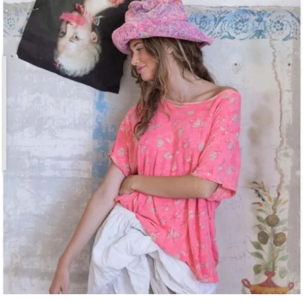 GUC Magnolia Pearl Nectar Floral Tee
